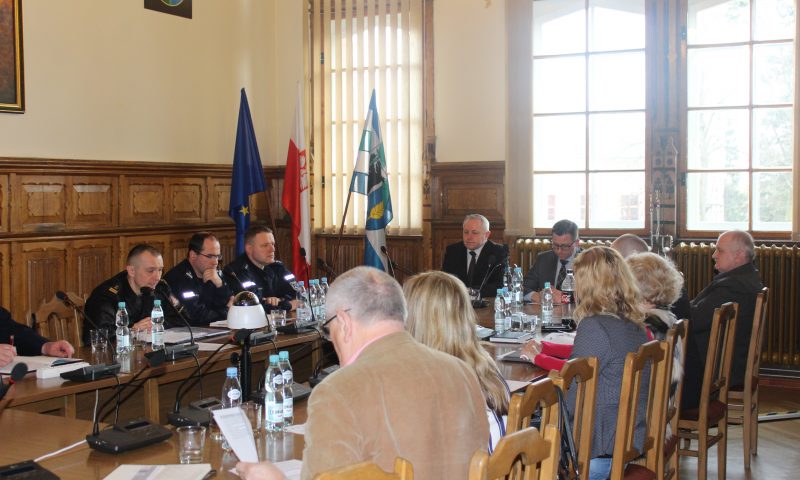 Posiedzenie Powiatowego Zespołu Zarządzania Kryzysowego oraz Komisji Bezpieczeństwa i Porządku
