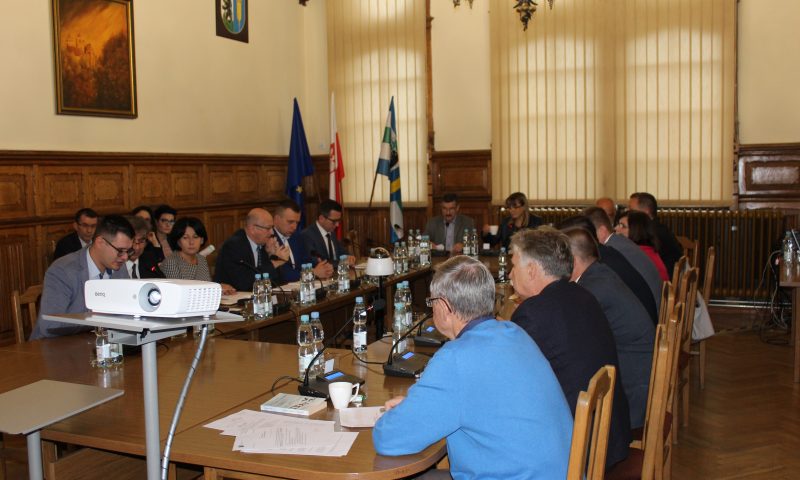 Echa nadzwyczajnej sesji Rady Powiatu w Kętrzynie