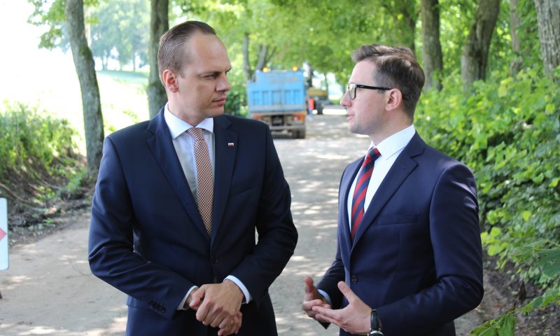 Minister infrastruktury Rafał Weber odwiedził powiat kętrzyński.