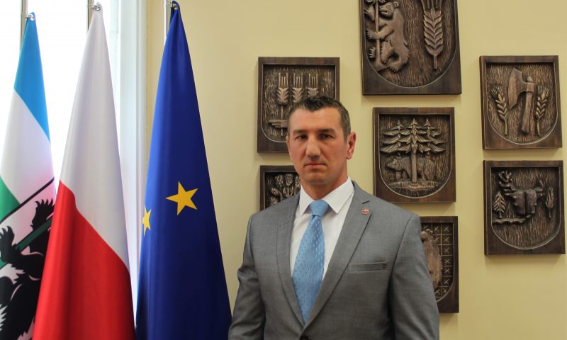 Ślubowanie nowego radnego VI kadencji Rady Powiatu w Kętrzynie